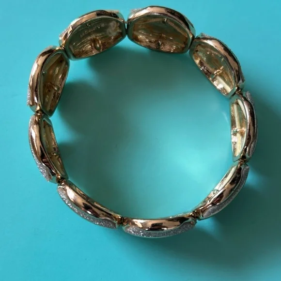Neiman Marcus Monet Gold-plated Bracelet - Picture 6 of 7